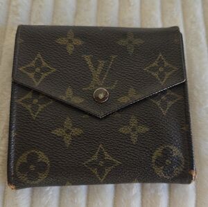 Louis Vuitton Elise Bifold Mongram Compact Double Sided Leather Wallet